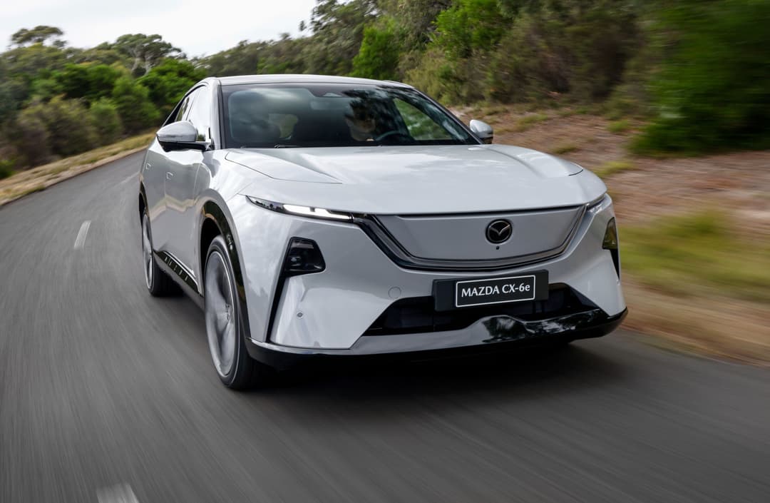 2026 Mazda CX-6e exterior 2026 Mazda CX-6e exterior