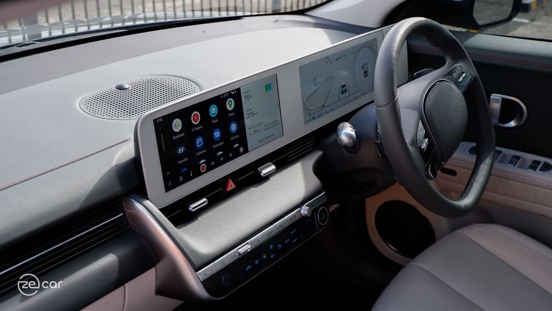 Hyundai Ioniq 5 white interior and touchscreen with Android Auto Hyundai Ioniq 5 white interior and touchscreen with Android Auto