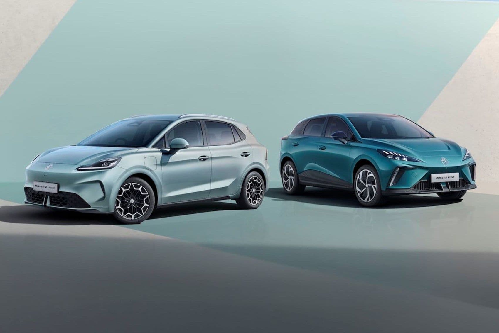 MG4 EV Essence 64 and MG4 EV Urban MG4 EV Essence 64 and MG4 EV Urban