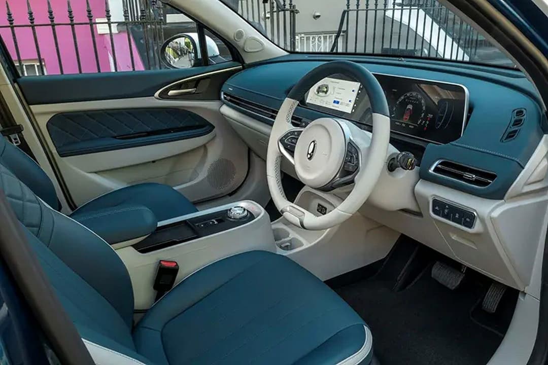 Ora- Hatch Interior Ora- Hatch Interior