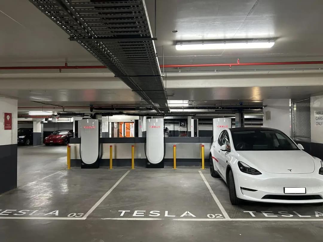 Tesla opens Australia’s biggest charging site with 20 bays Tesla opens Australia’s biggest charging site with 20 bays