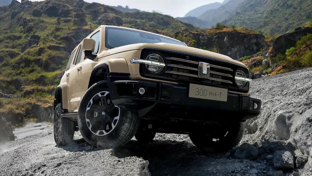 GWM Tank 300 Hi4-T PHEV off-road climbing capability GWM Tank 300 Hi4-T PHEV off-road climbing capability