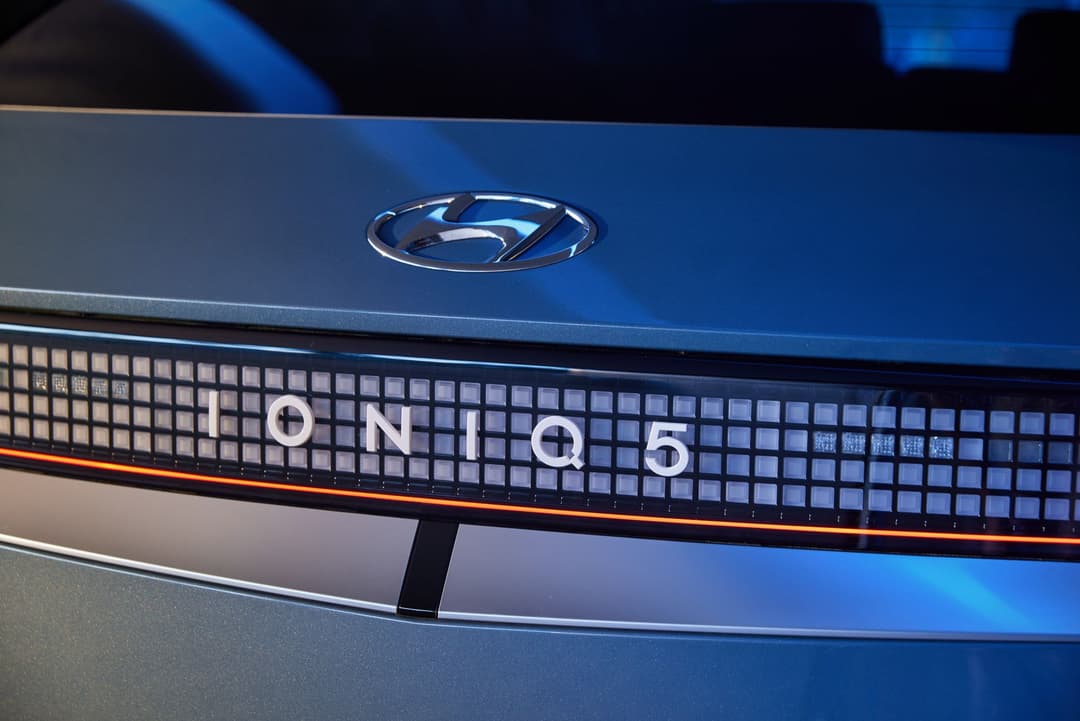 Hyundai Ioniq 5 Epiq AWD front and logo