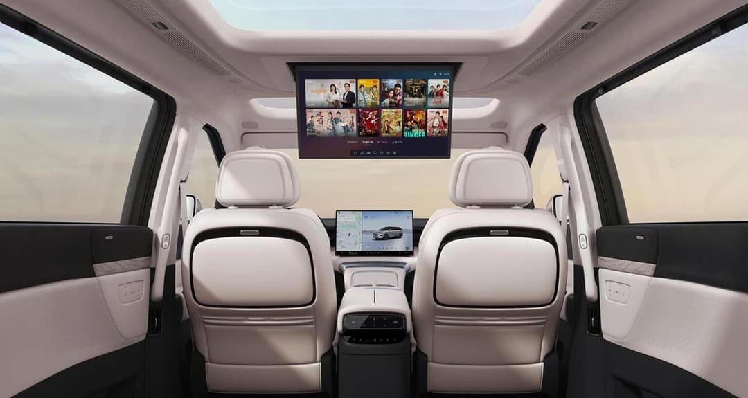 Xpeng X9 interior Xpeng X9 interior