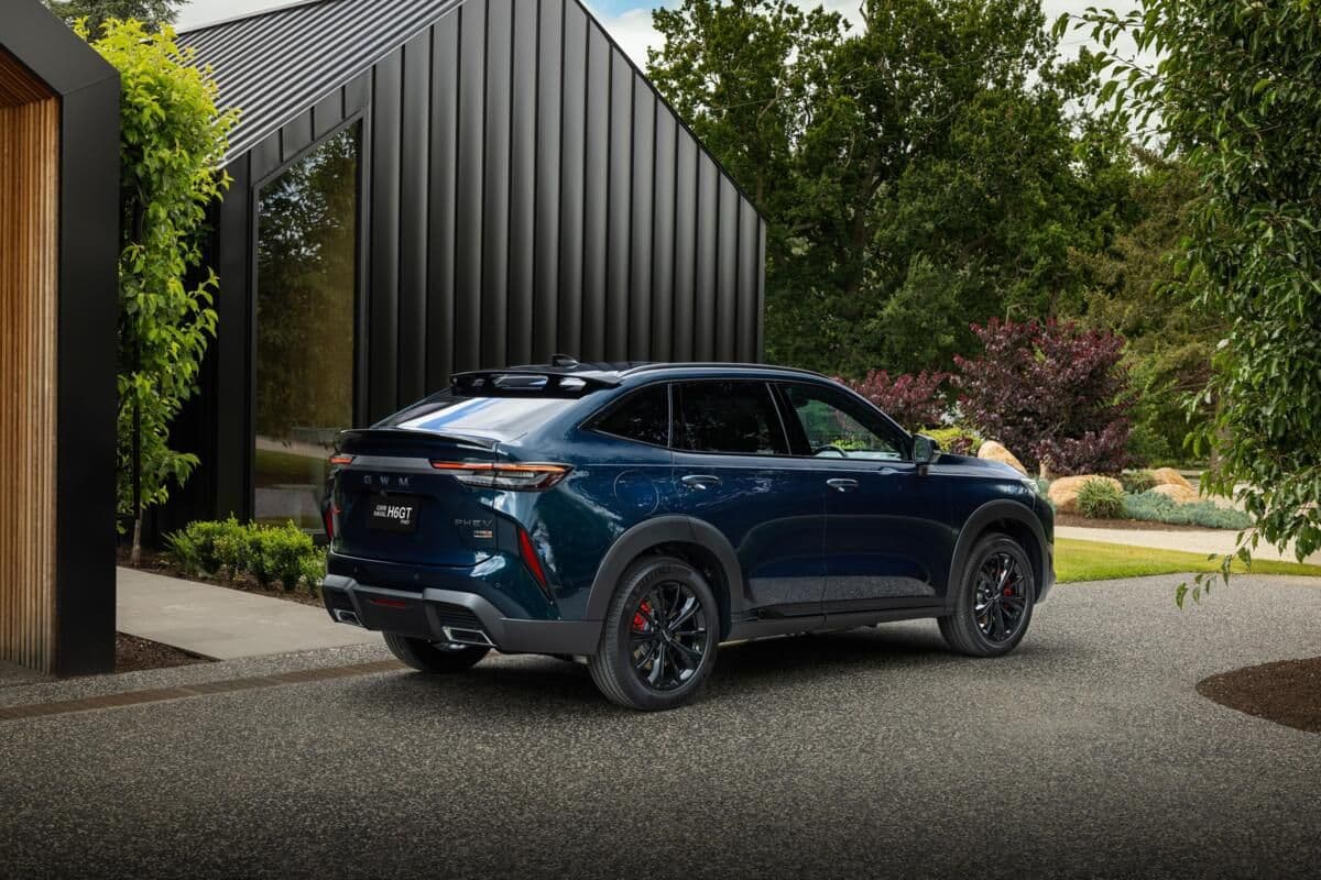 2026 GWM Haval H6GT Hi4 PHEV rear profile in Atlantis Blue 2026 GWM Haval H6GT Hi4 PHEV rear profile in Atlantis Blue