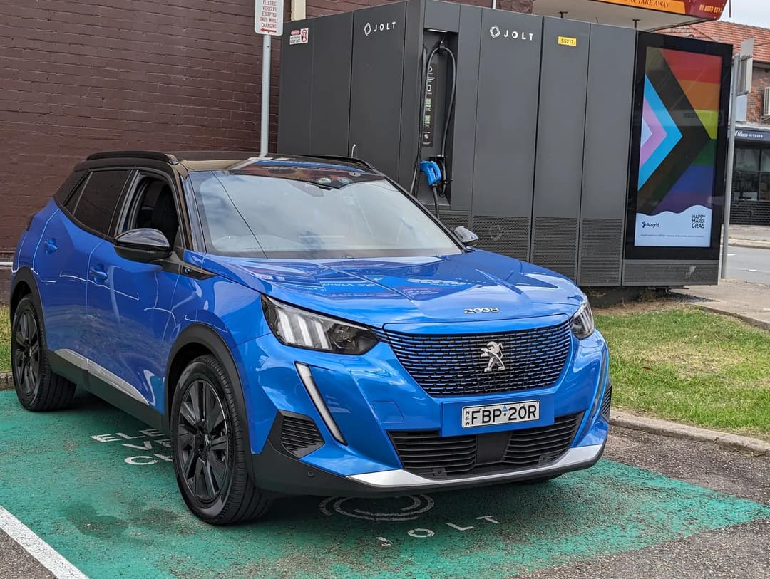 Peugeot E-2008 GT Peugeot E-2008 GT