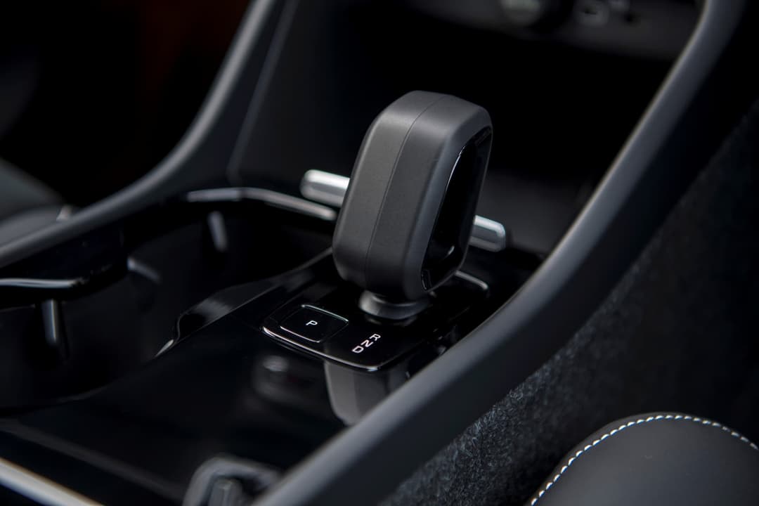 Volvo XC40 Recharge drive shifter Volvo XC40 Recharge drive shifter