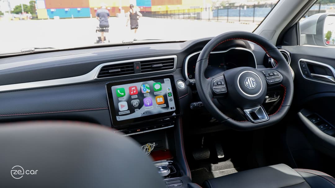 MG ZS EV map and Apple CarPlay