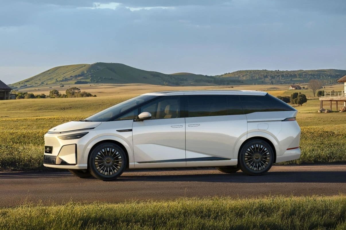 XPeng X9 electric people mover exterior side view XPeng X9 electric people mover exterior side view