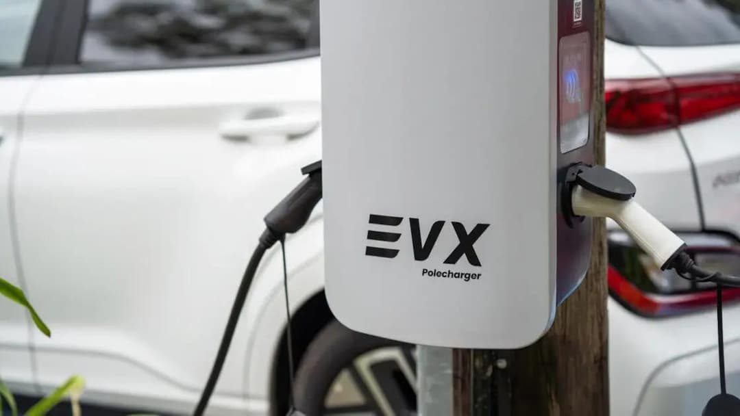 EVX Pole Charger EVX Pole Charger