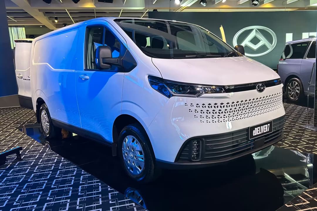 LDV eDeliver 7 white in showroom LDV eDeliver 7 white in showroom