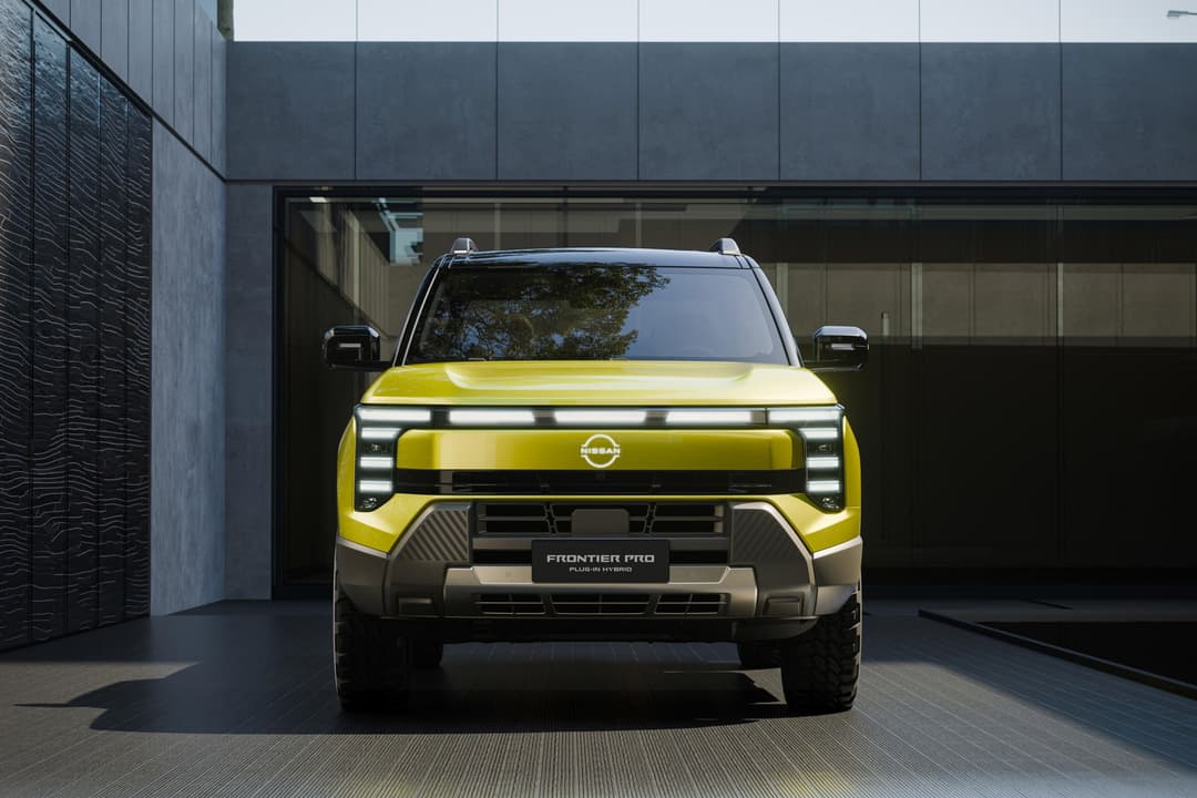Nissan Frontier Pro PHEV off-road capability demonstration with 700mm wading depth and electro-mechanical rear locking differential Nissan Frontier Pro PHEV off-road capability demonstration with 700mm wading depth and electro-mechanical rear locking differential