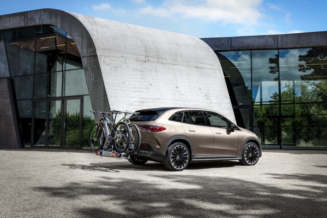 Mercedes-Benz AMG EQS and Mercedes-Benz EQE SUV