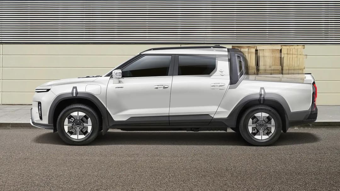 KGM Musso EV AWD badge and wheel detail KGM Musso EV AWD badge and wheel detail