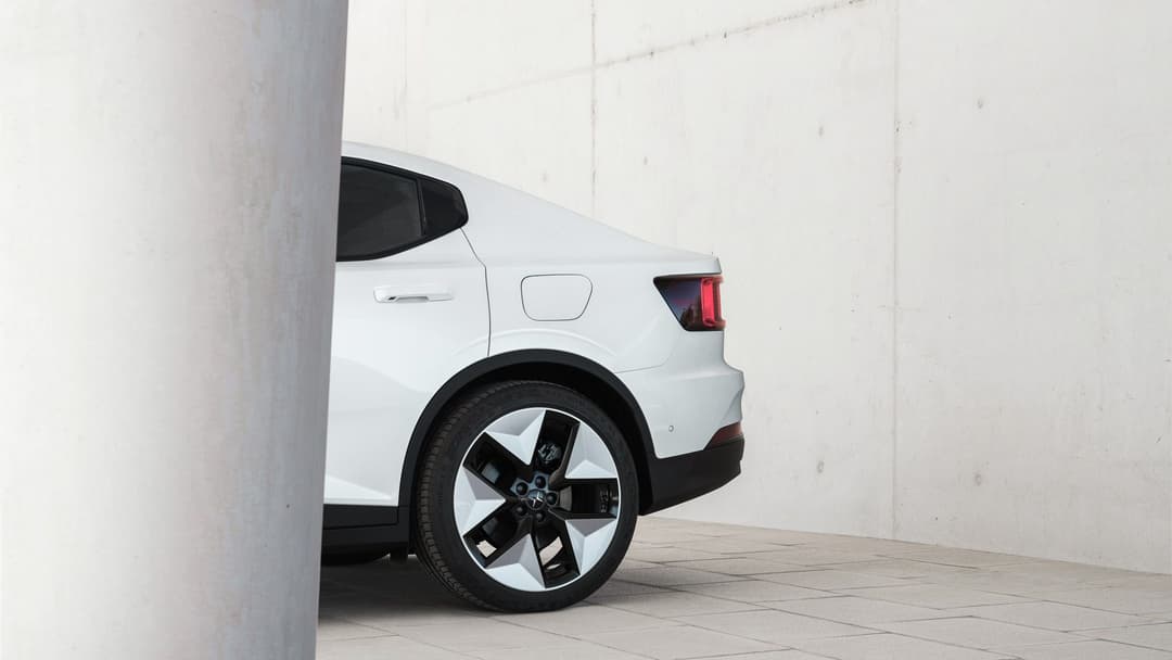 2023 Polestar 2 wheels and seats