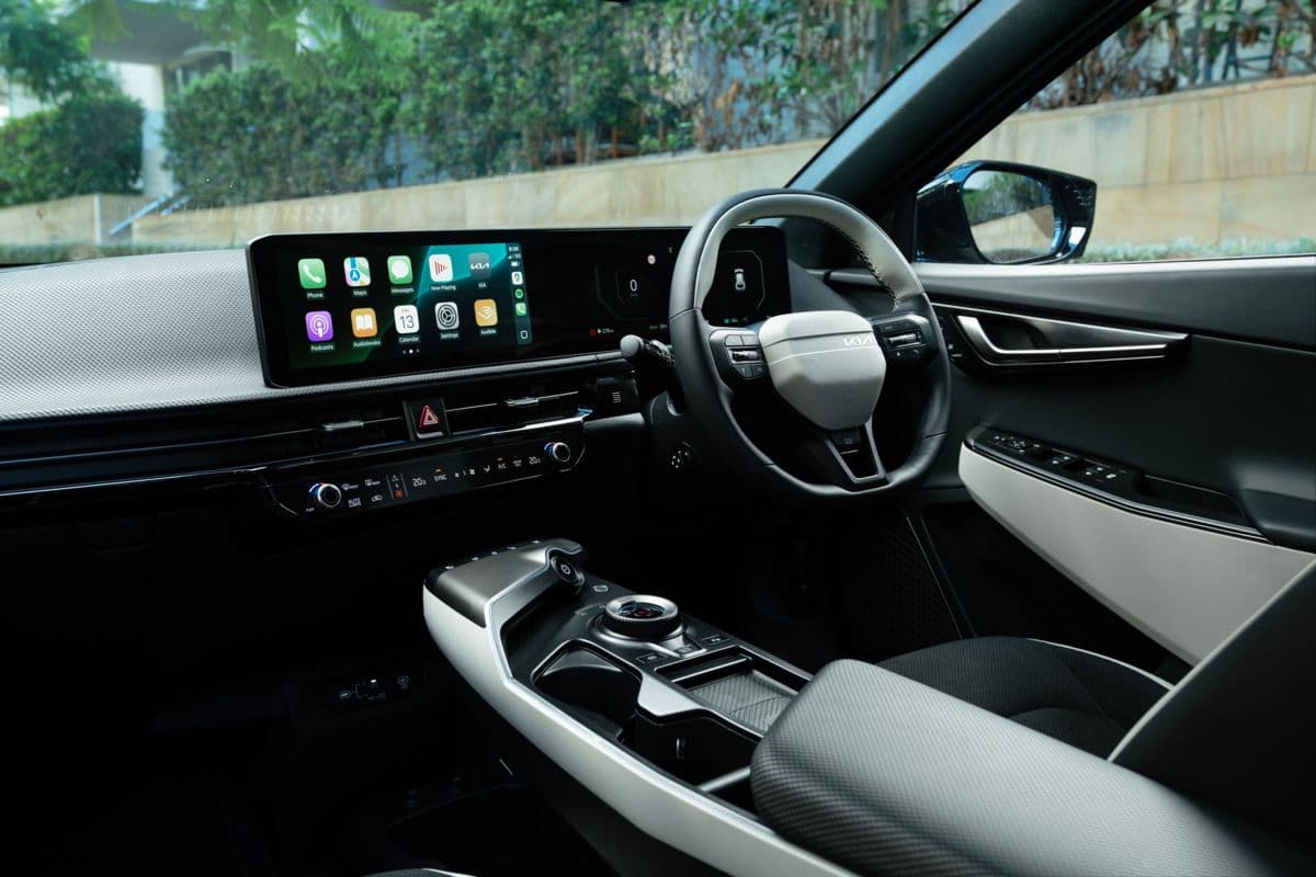 Kia EV6 2026 interior showing dual 12.3-inch displays and updated steering wheel Kia EV6 2026 interior showing dual 12.3-inch displays and updated steering wheel