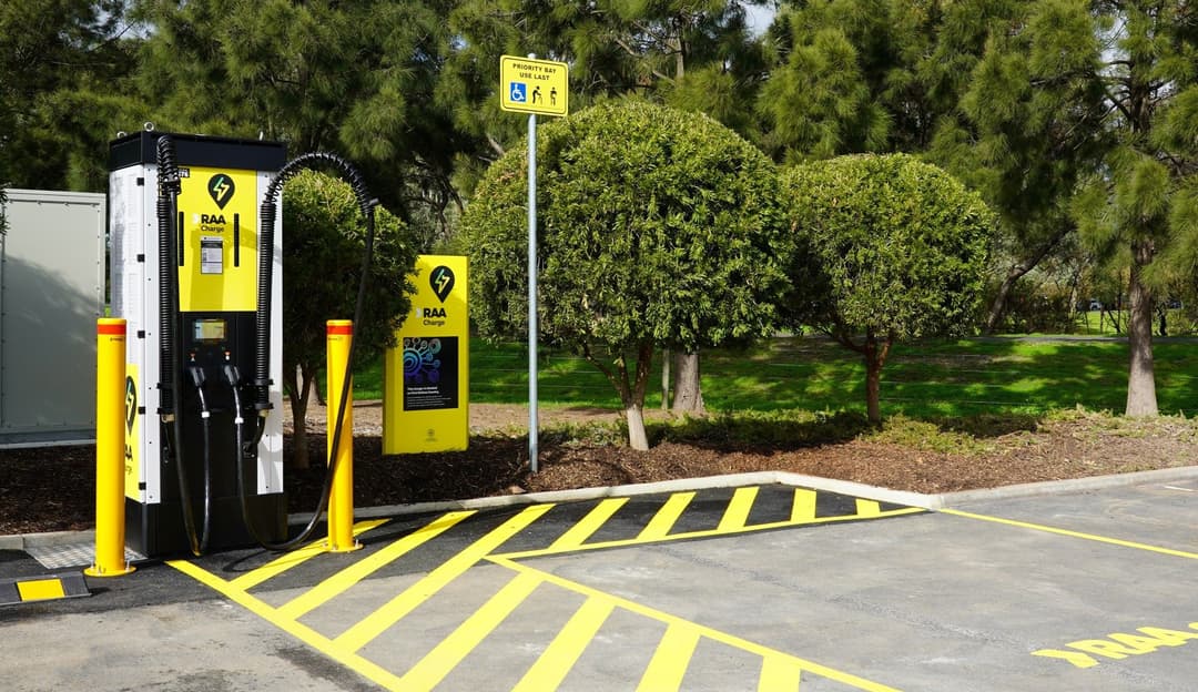 RAA charge charging station RAA charge charging station