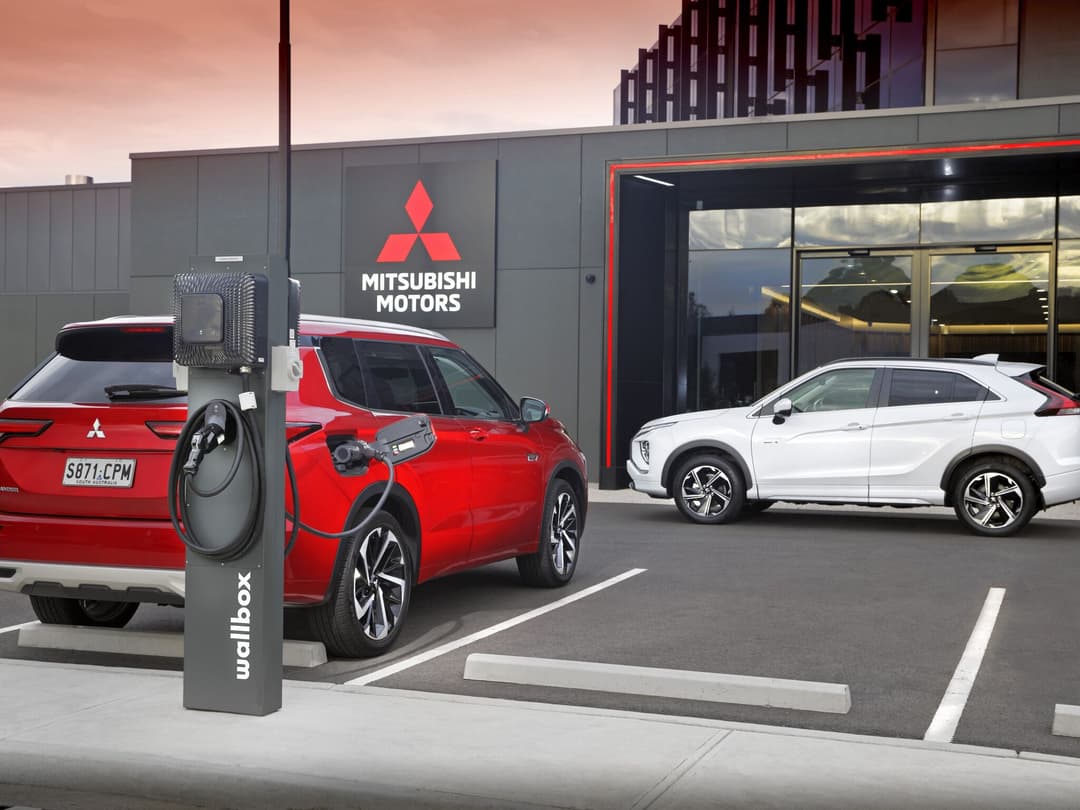 Mitsubishi Outlander and Eclipse Cross using V2g Mitsubishi Outlander and Eclipse Cross using V2g