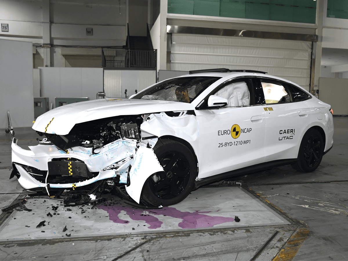 BYD Seal 6 frontal offset crash test by ANCAP BYD Seal 6 frontal offset crash test by ANCAP