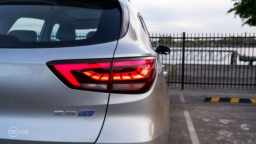 MG ZS EV headlight and tail light