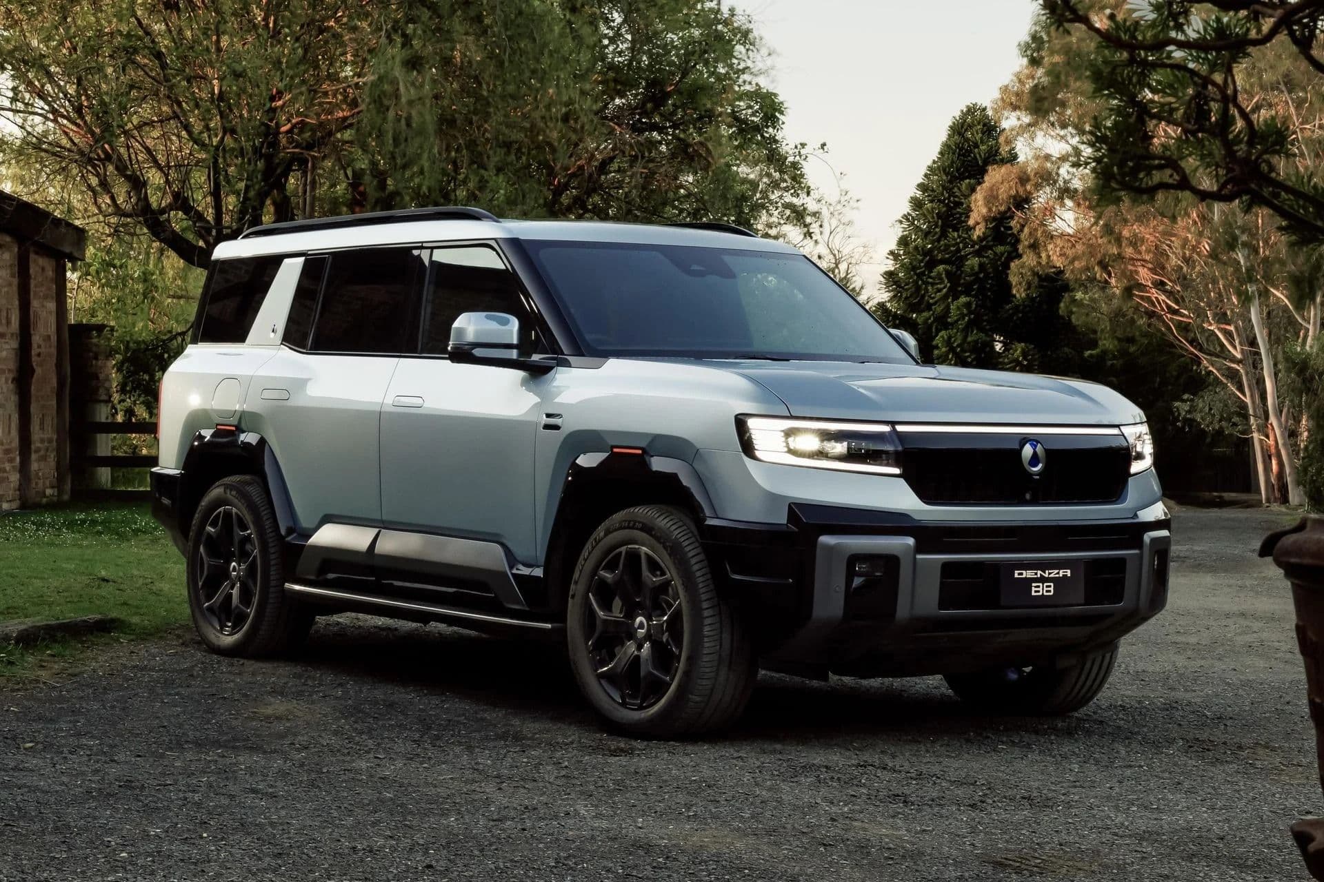 Denza B8 plug-in hybrid SUV, a rival to the Geely Battleship 700 Denza B8 plug-in hybrid SUV, a rival to the Geely Battleship 700