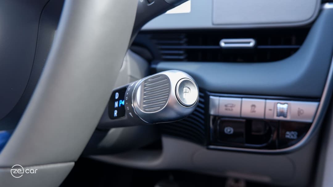 Hyundai Ioniq 5 driving and drive selector