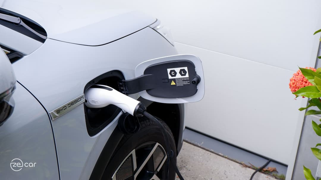 BYD Atto 3 charging port and rear row