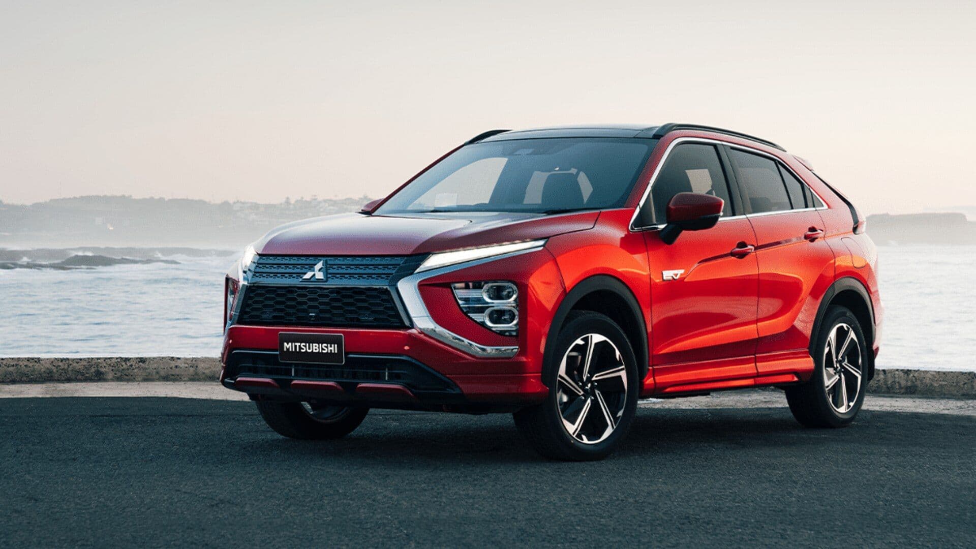 Mitsubishi Eclipse Cross in red three quarter view Mitsubishi Eclipse Cross in red three quarter view