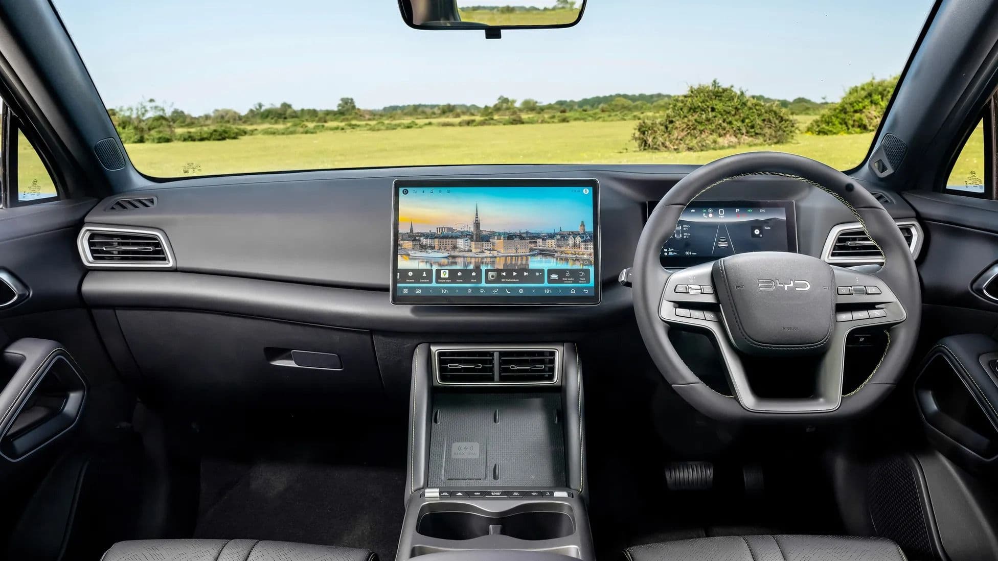 BYD Atto 2 interior and infotainment BYD Atto 2 interior and infotainment