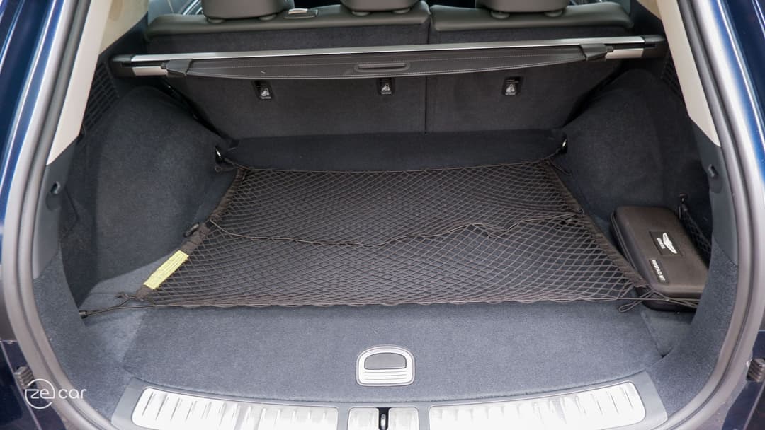 Genesis Electrified GV70 boot