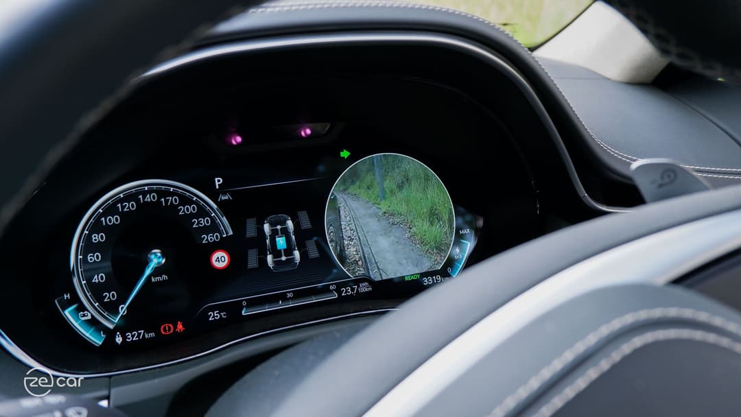 Genesis Electrified GV70 blind spot view and alert