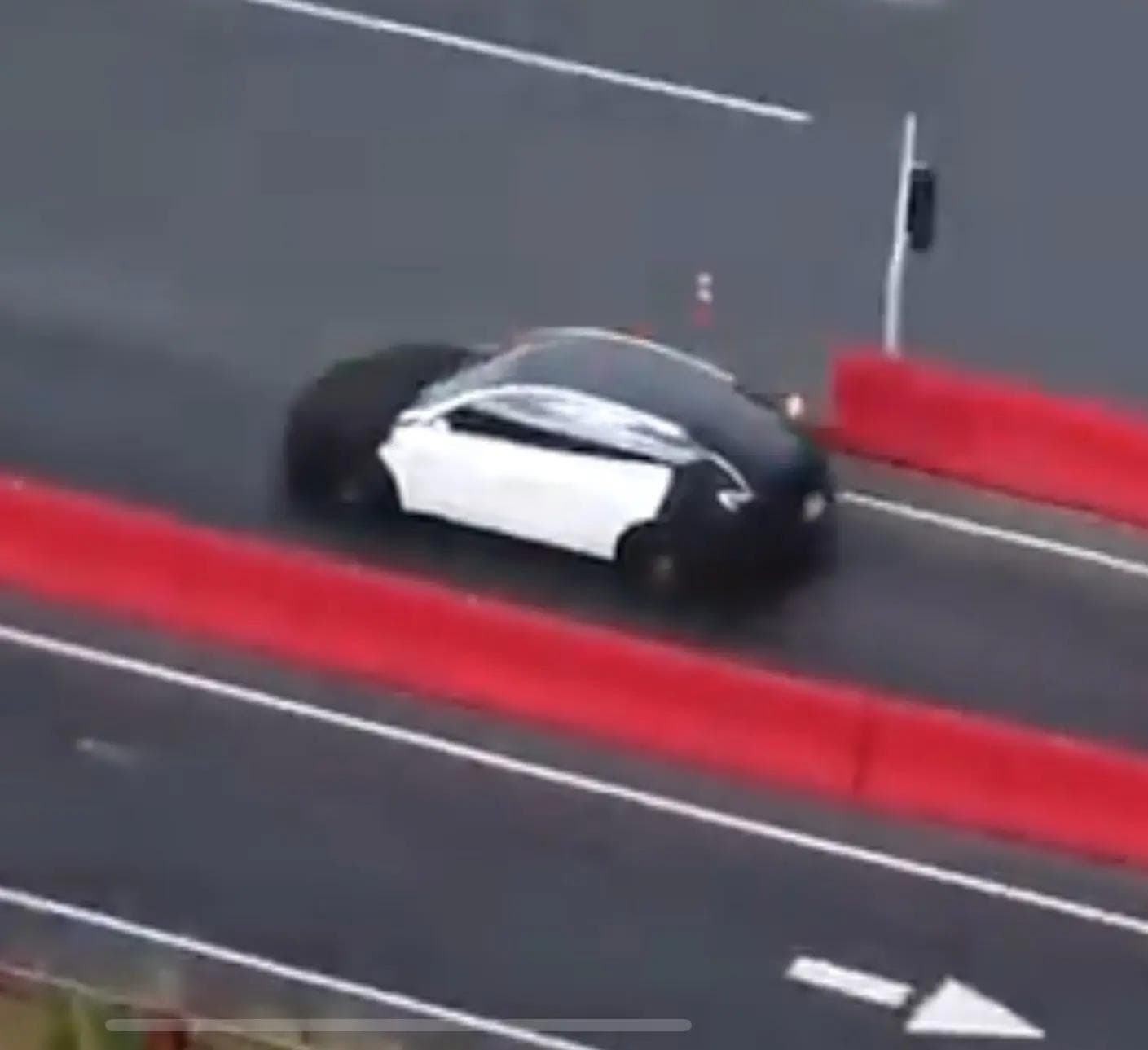 Tesla's Affordable EV Tesla's Affordable EV