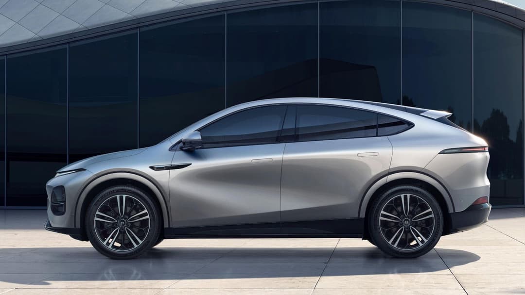 Xpeng G6 in grey side view parked Xpeng G6 in grey side view parked