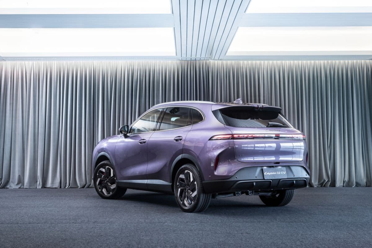 Lepas L6 BEV electric SUV rear three-quarter view Lepas L6 BEV electric SUV rear three-quarter view