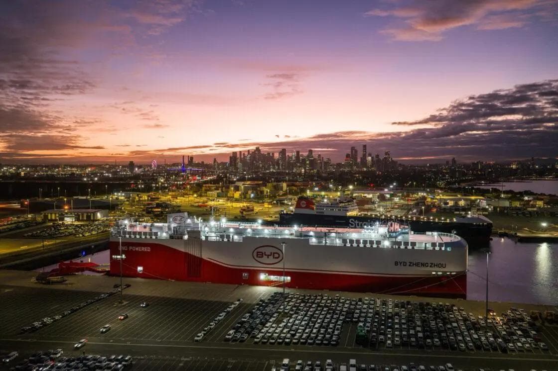 BYD ships docks at Melbourne carrying EVs and PHEVs BYD ships docks at Melbourne carrying EVs and PHEVs