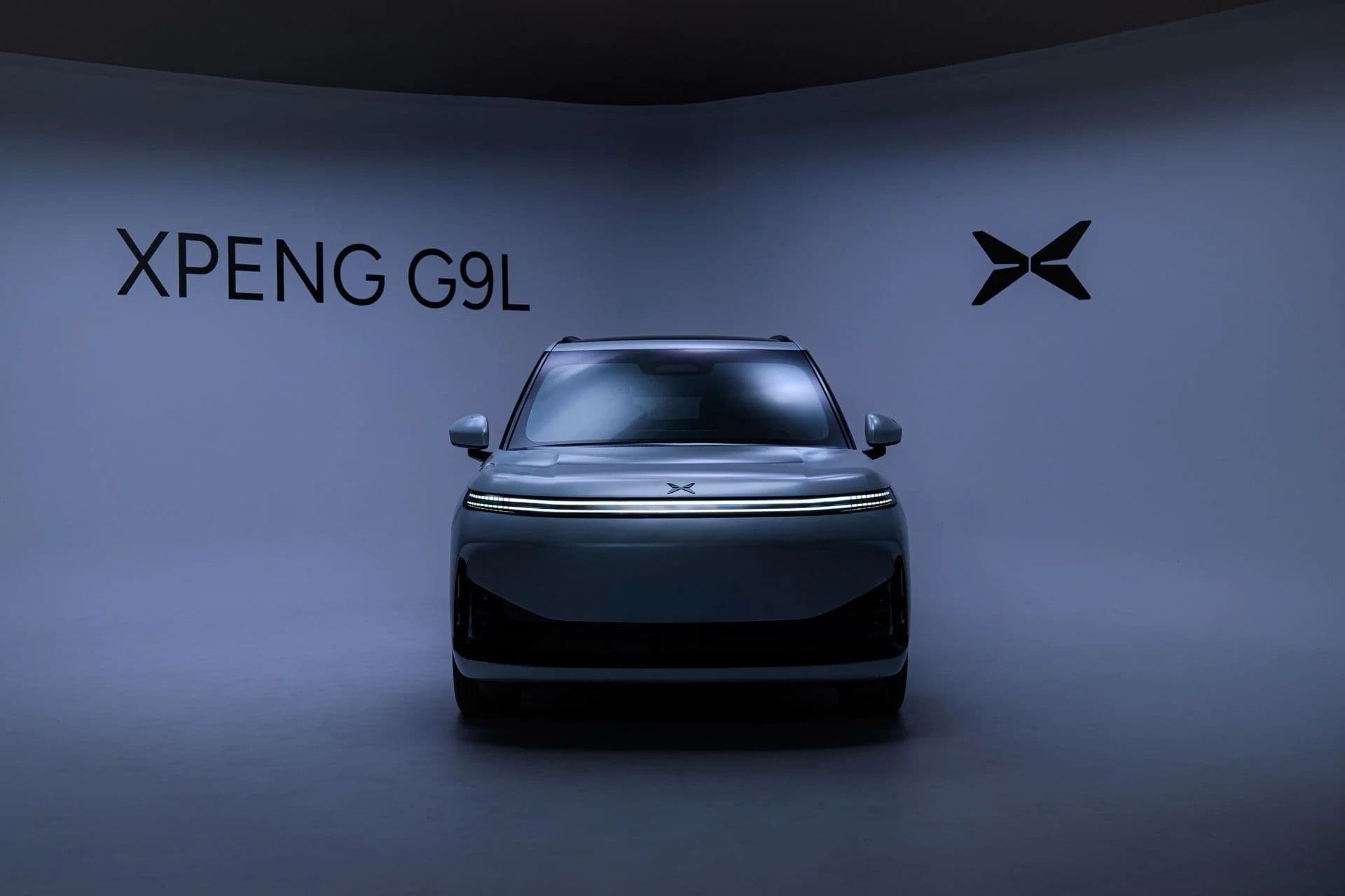 XPeng G9L large SUV front view revealed at the 2026 Paris Motor Show XPeng G9L large SUV front view revealed at the 2026 Paris Motor Show