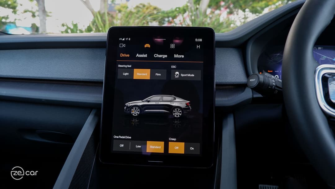 Polestar 2 touchscreen Google Maps and vehicle settings