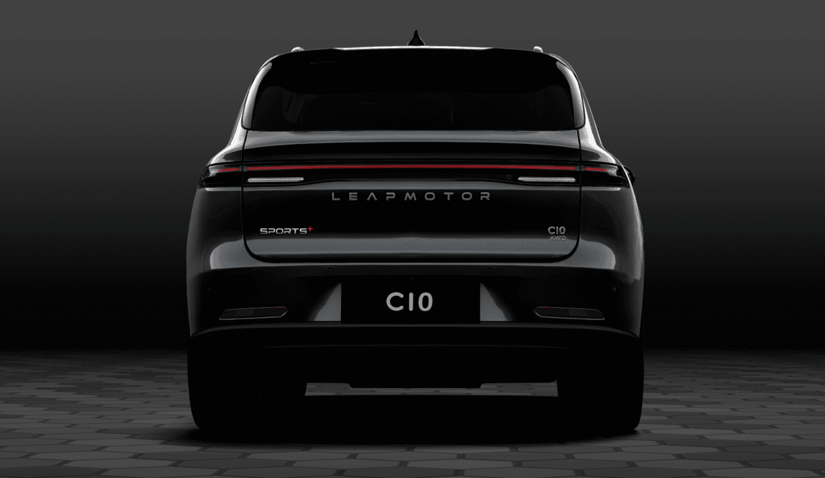 Leapmotor C10 AWD Sports+ Special Edition in Metallic Black with grey Sports+ side decals Leapmotor C10 AWD Sports+ Special Edition in Metallic Black with grey Sports+ side decals