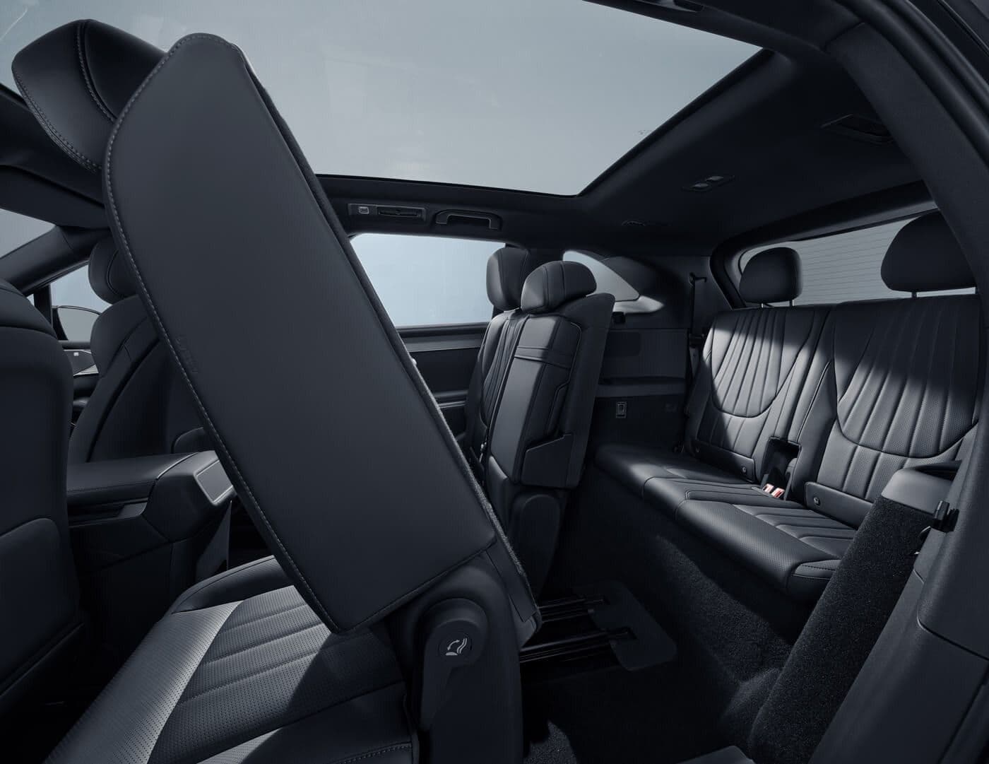 BYD Sealion 8 PHEV rear seats BYD Sealion 8 PHEV rear seats