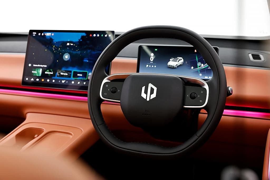 Leapmotor C10 360-degree dashcam recorder using surround view cameras Leapmotor C10 360-degree dashcam recorder using surround view cameras