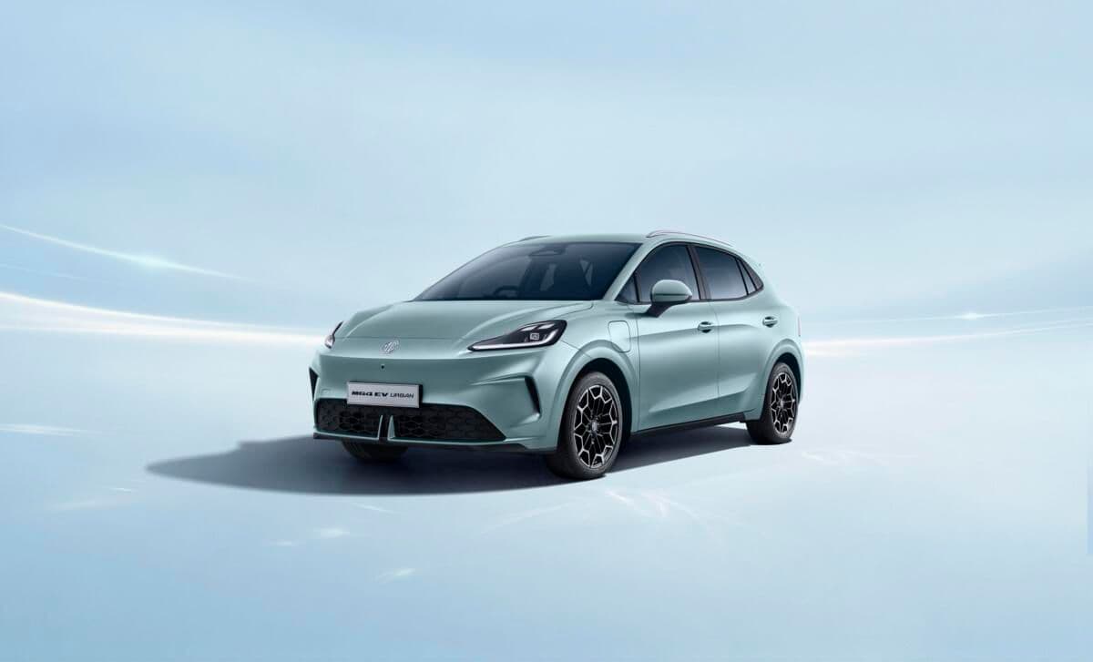 MG4 EV Urban front three-quarter MG4 EV Urban front three-quarter
