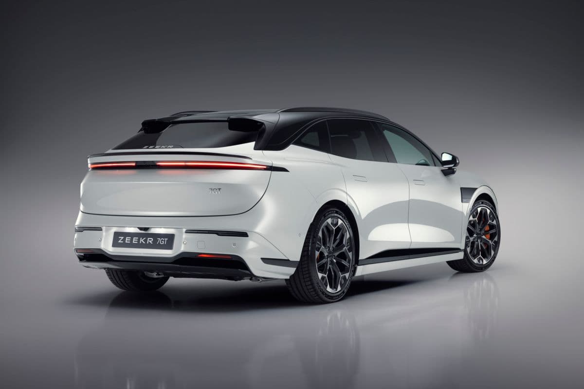 Zeekr 7GT rear three-quarter view showing ducktail spoiler and full-width LED light bar Zeekr 7GT rear three-quarter view showing ducktail spoiler and full-width LED light bar