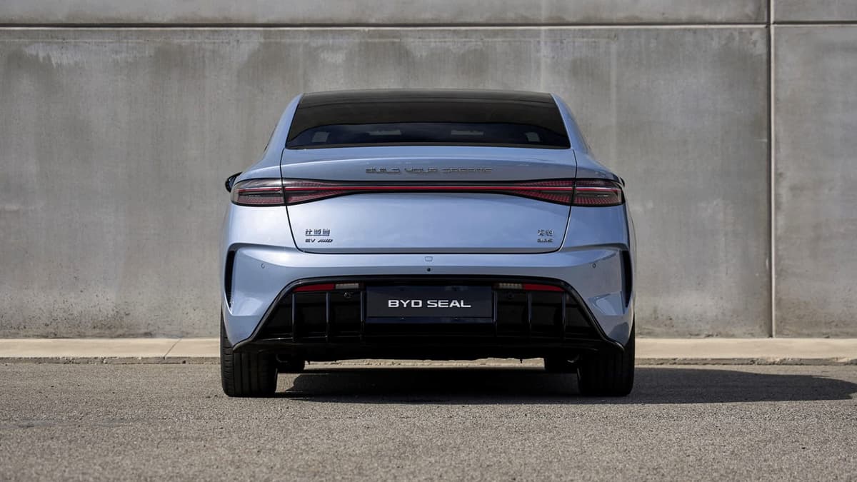 2025 BYD Seal Price And Specs Lower Price More Features Zecar 2025-byd-seal-price-and-specs-lower-price-more-features-zecar